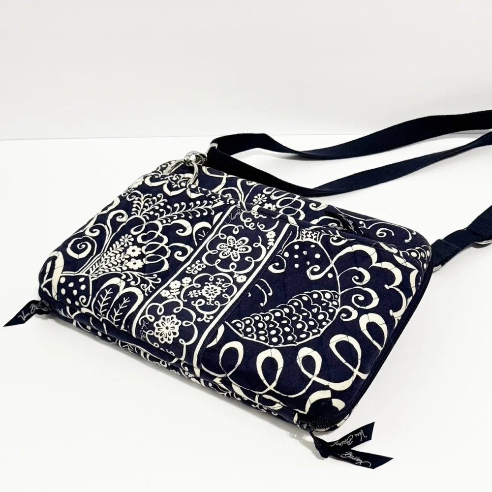 Vera Bradley Blue and White tablet twirly birds Bag w strap and pockets preowned